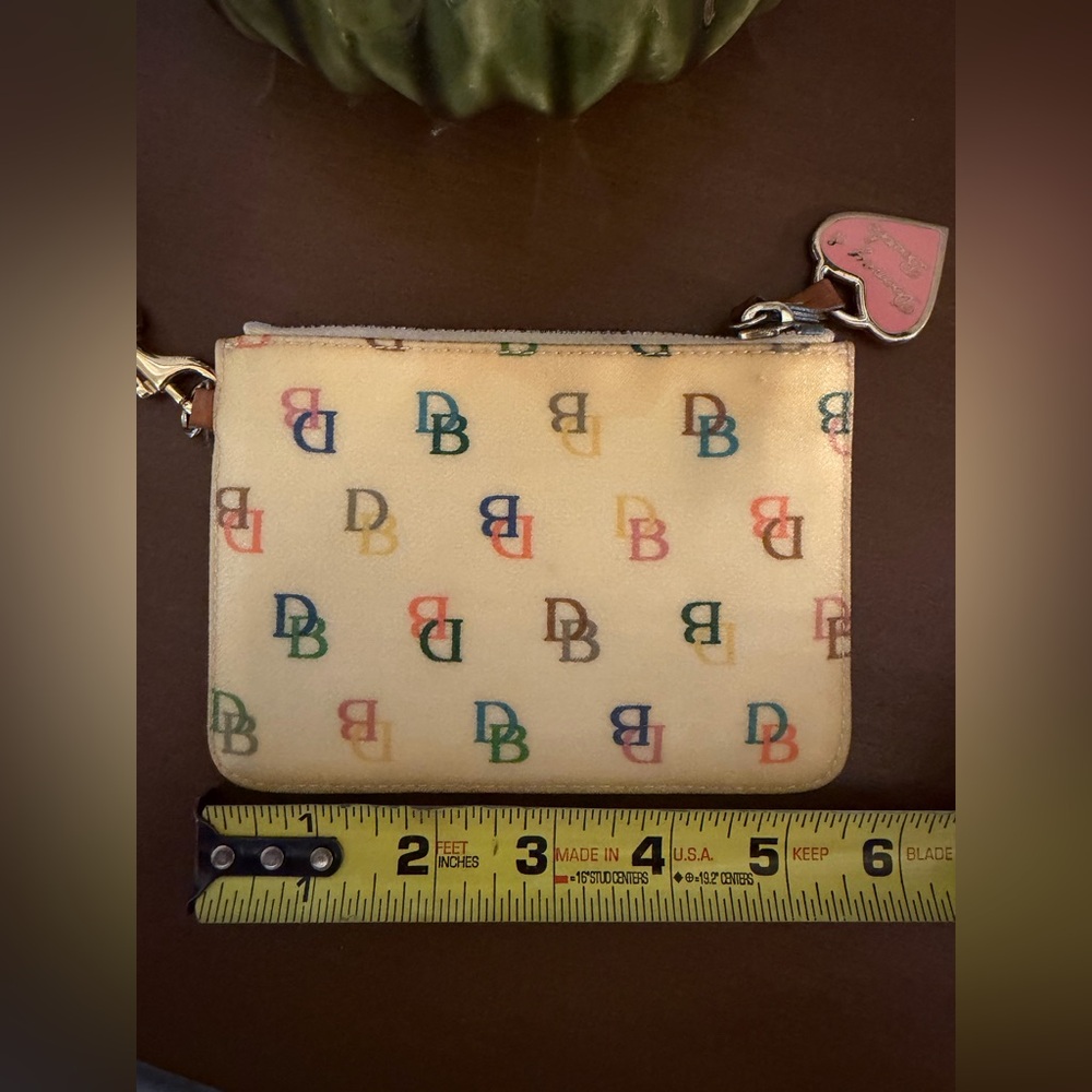 Dooney & Bourke Y2K Yellow Wristlet - Picture 15 of 15